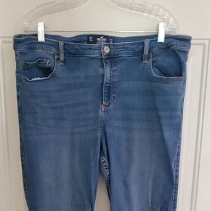 Hollister Bootcut size 21 Short